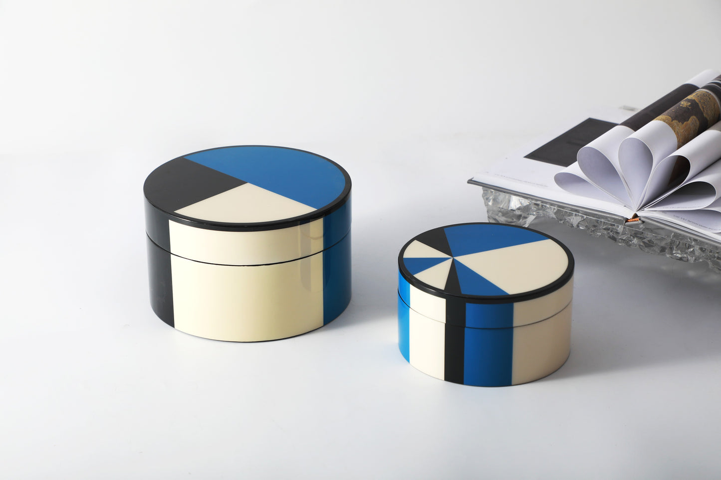 BLUE & WHITE MDF & RESIN PIANO LACQUER STORAGE BOX