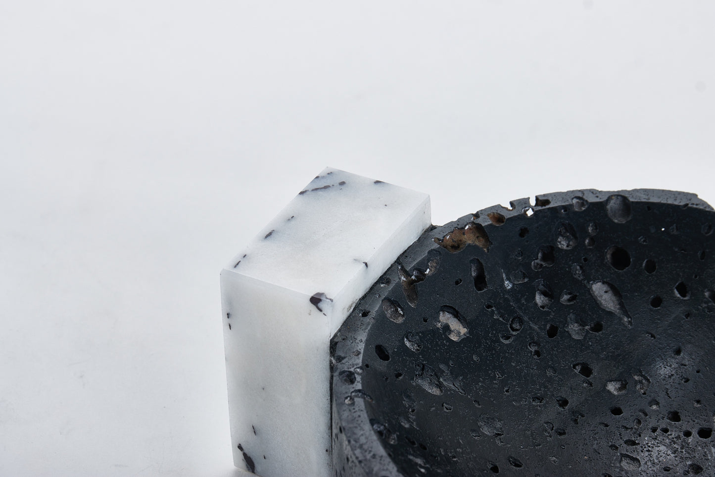 Black & White Marble Round Tray