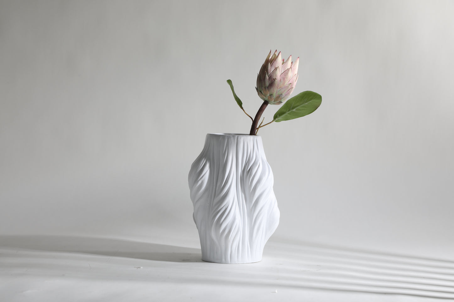 YIN LARGE WHITE VASE
