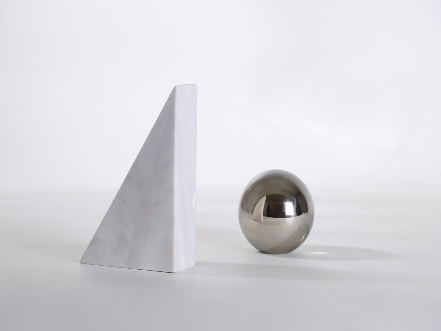 MARBLE AND CRYSTAL BOOKEND DECOR
