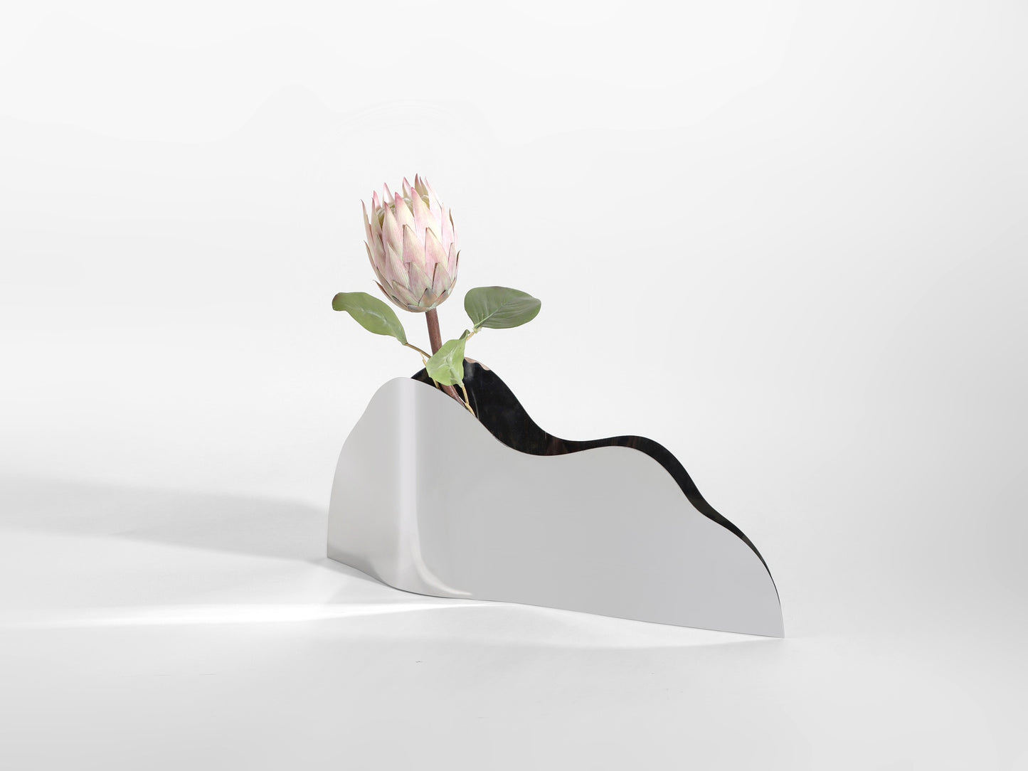 NOVEL STAINLESS STEEL VASE