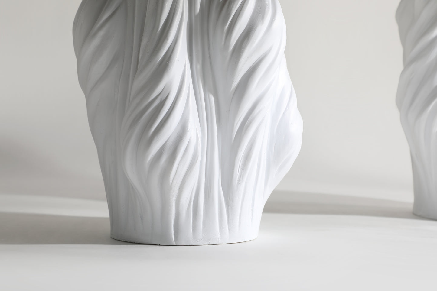 YIN LARGE WHITE VASE