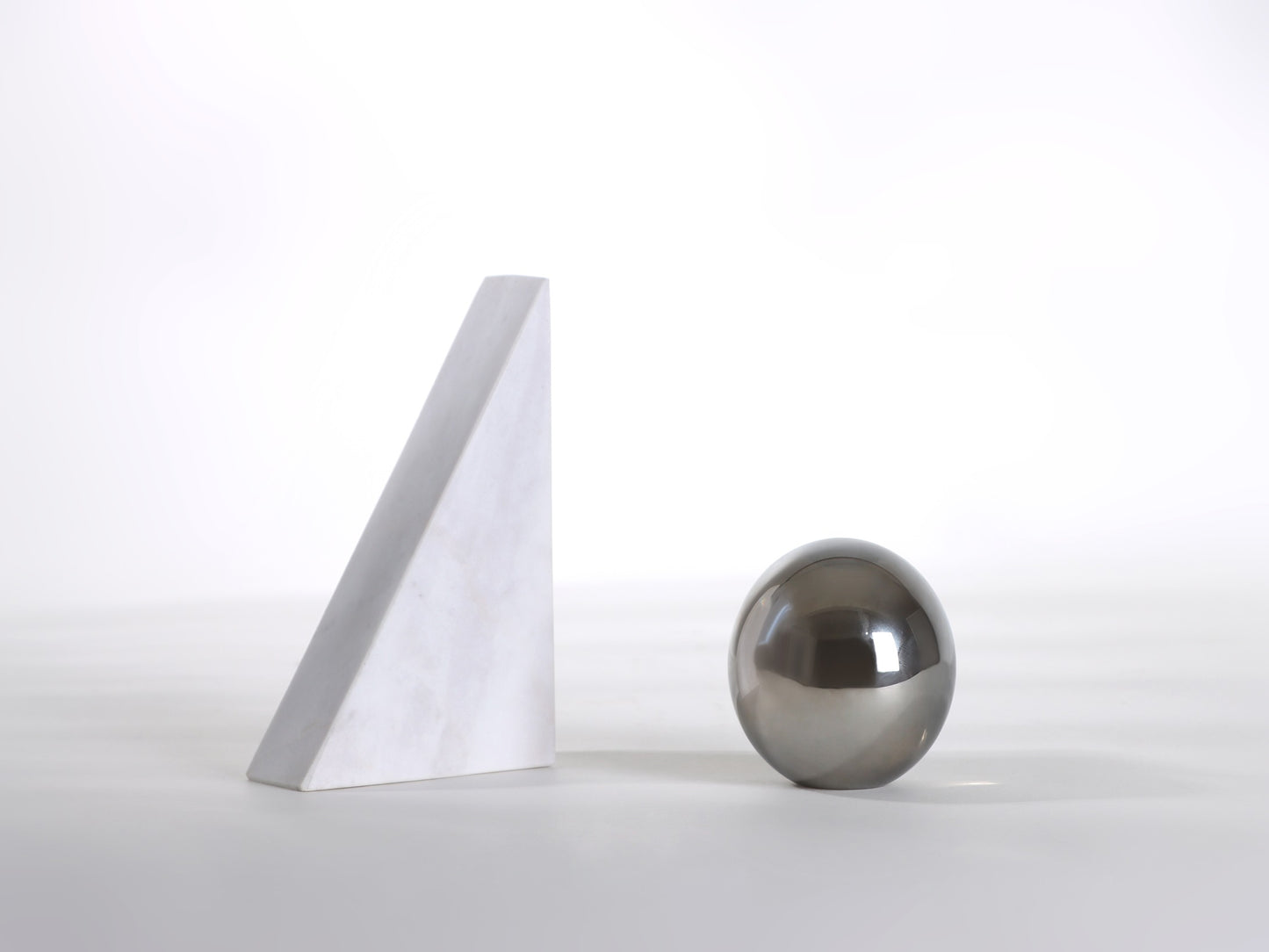 MARBLE AND CRYSTAL BOOKEND DECOR