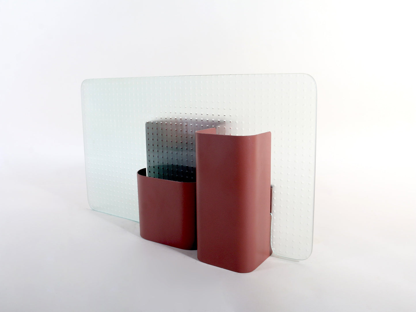 RED SQUARE FLOWER VASE