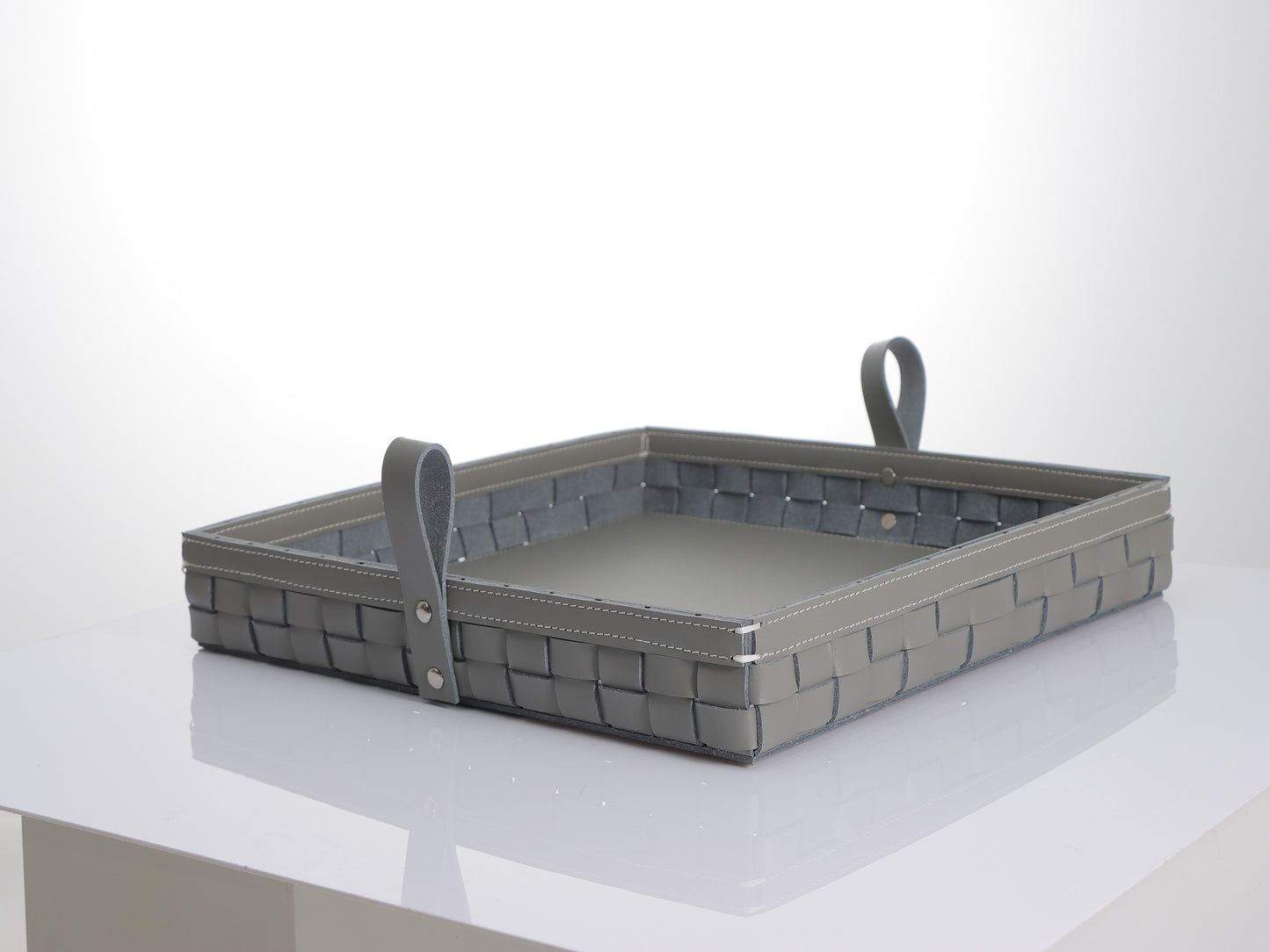 GREY KNITTING TRAY