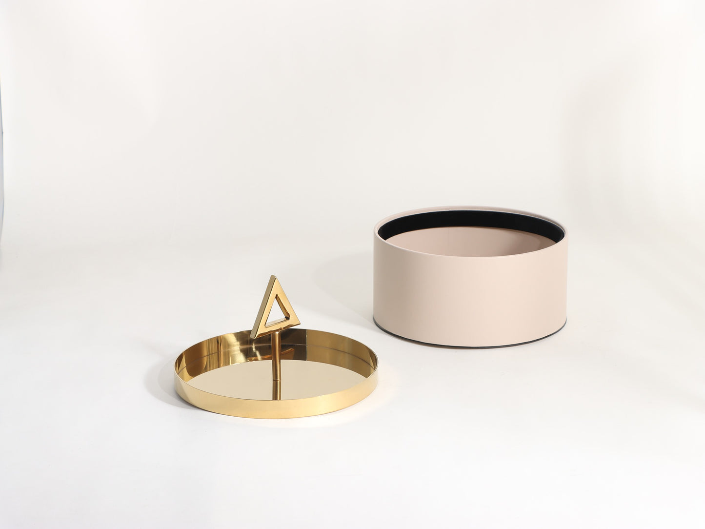 GOLD GEOMETRY COVER STORAGE BOX