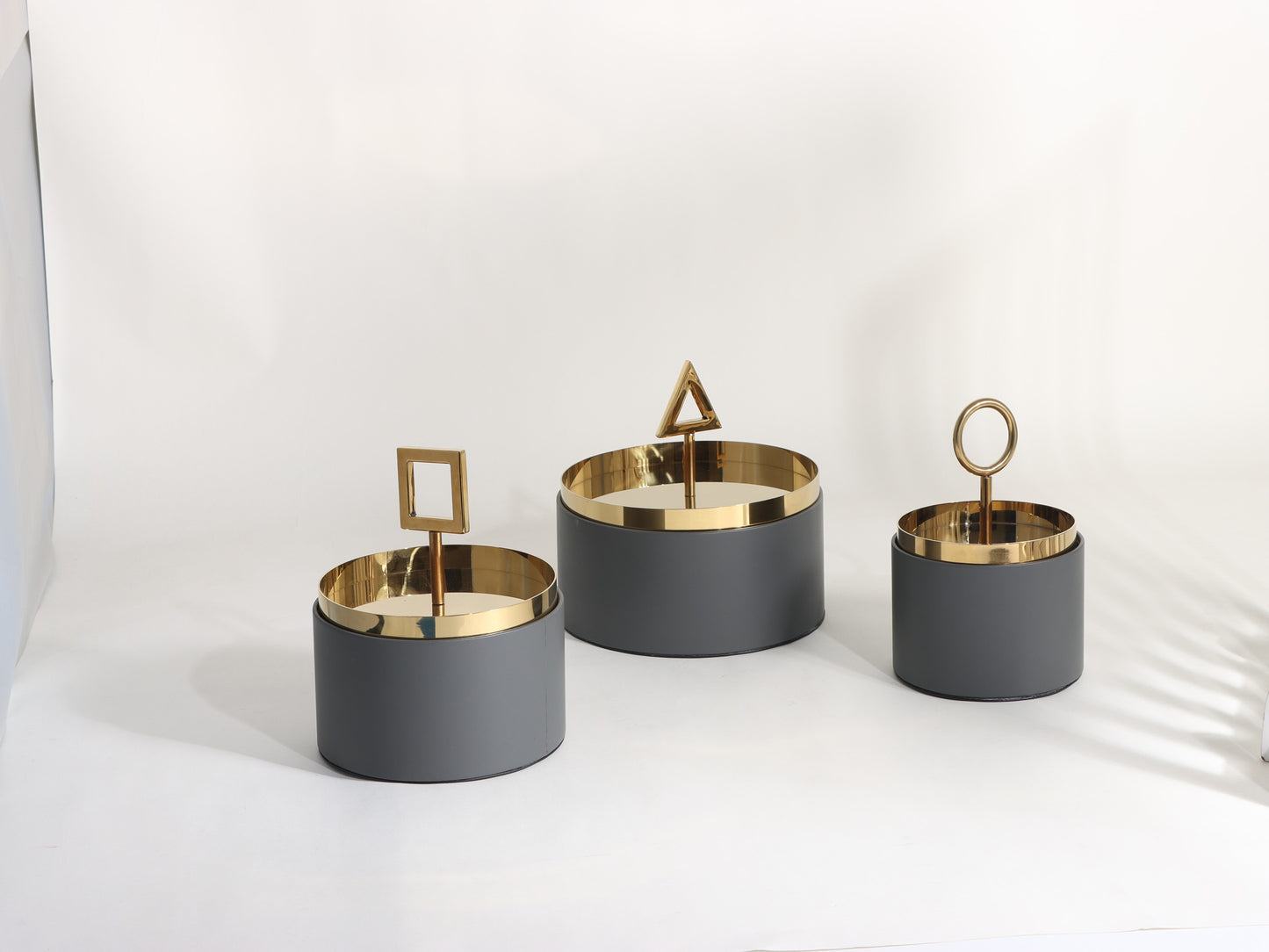 GOLD BLACK GEOMETRY COVER STORAGE BOX