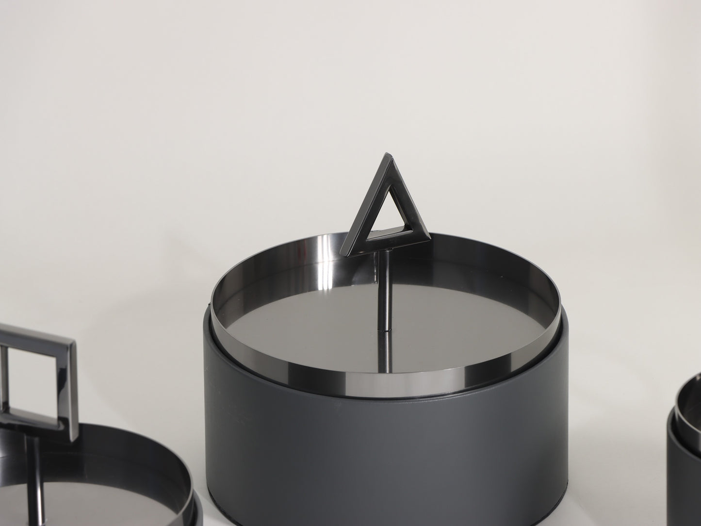 GUN BLACK GEOMETRY COVER STORAGE BOX