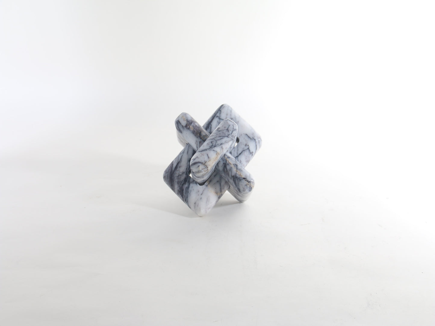MARBLE LOOP SCULPTURE
