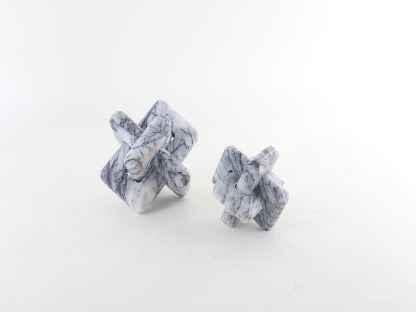 MARBLE LOOP SCULPTURE