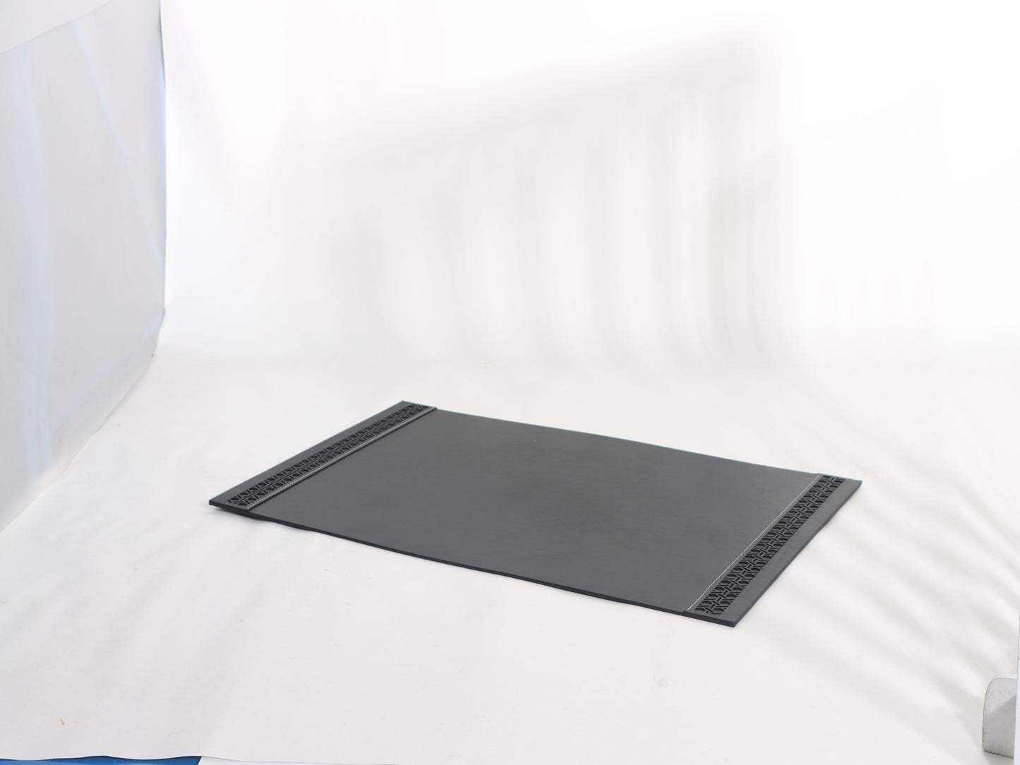 BLACK OFFICE DESKTOP LEATHER MAT