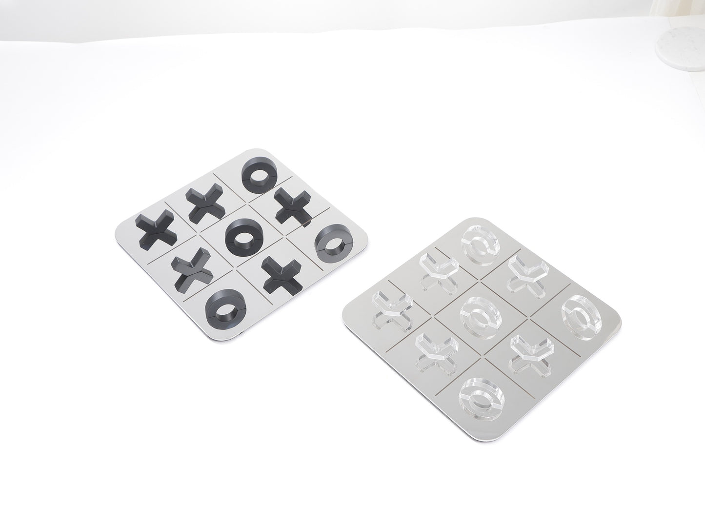 REFLECTION TIC TAC TOE SET