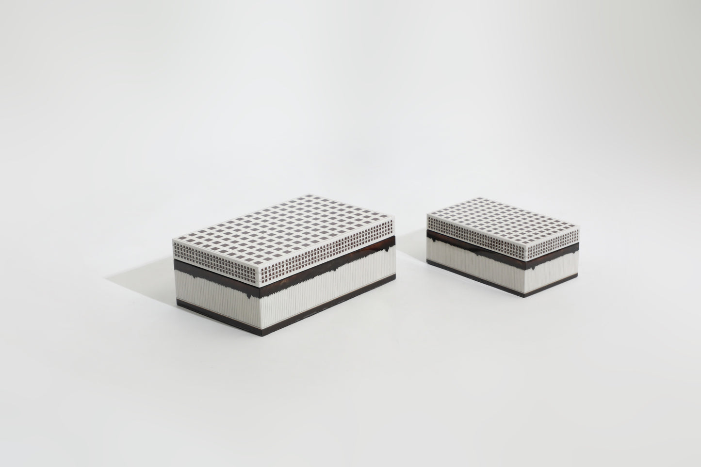 White & Antique Red Mdf Storage Box