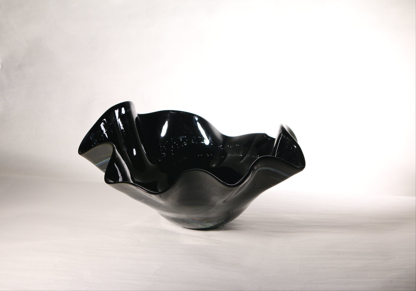 Black Glass Wavy Fruit Plate