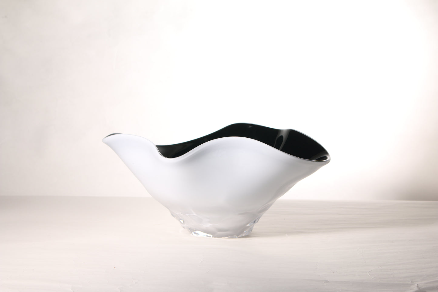 Black&White Glass Wavy Fruit Plate