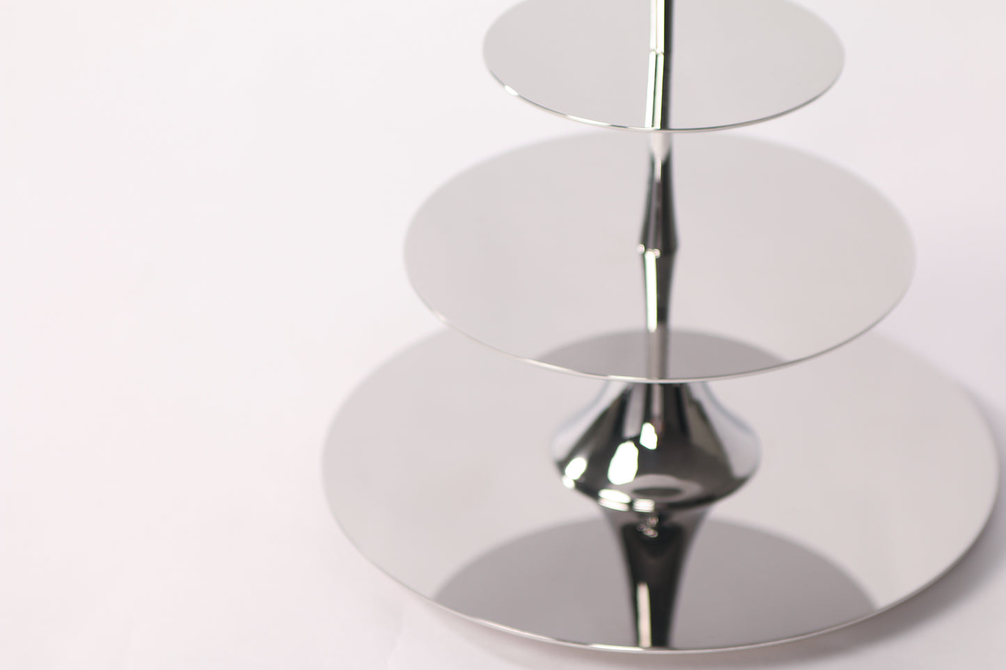 S/s Steel & Wood Base Triple-layer Cake Rack