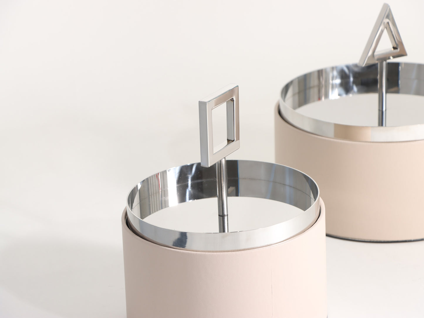SILVER GEOMETRY COVER STORAGE BOX