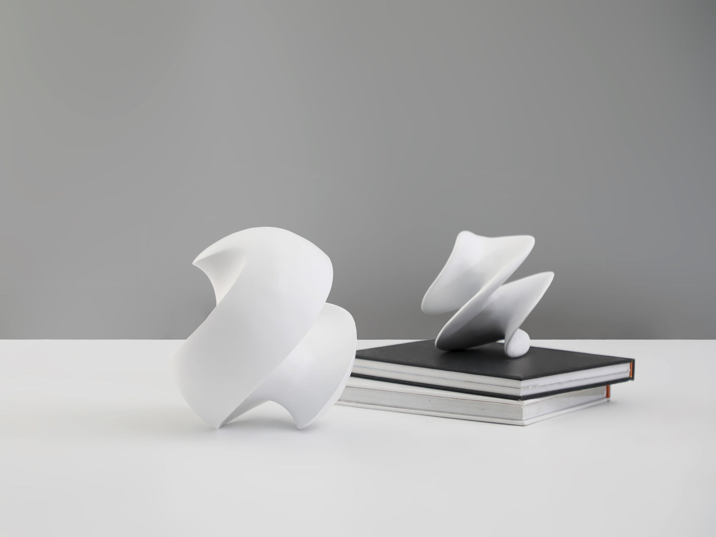 GEOMETRY RESIN SCULTPURE