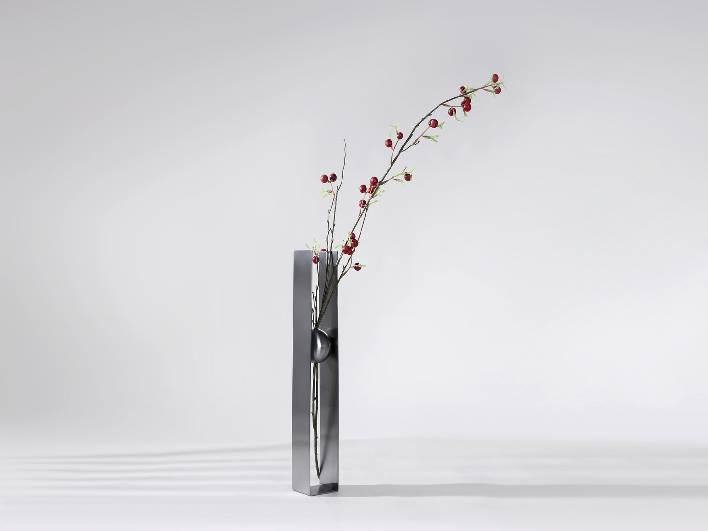 TIMELESS FLOWER VASE HOLDER in