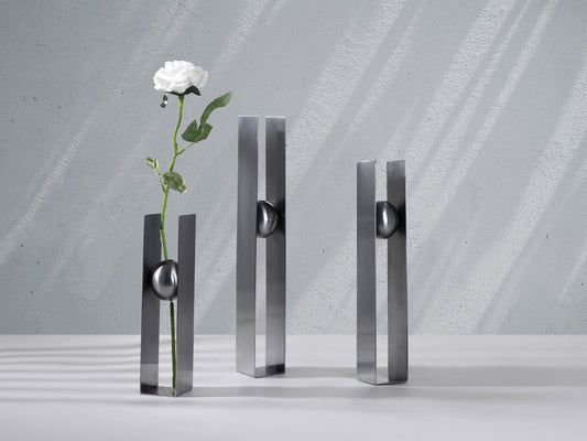 TIMELESS FLOWER VASE HOLDER in