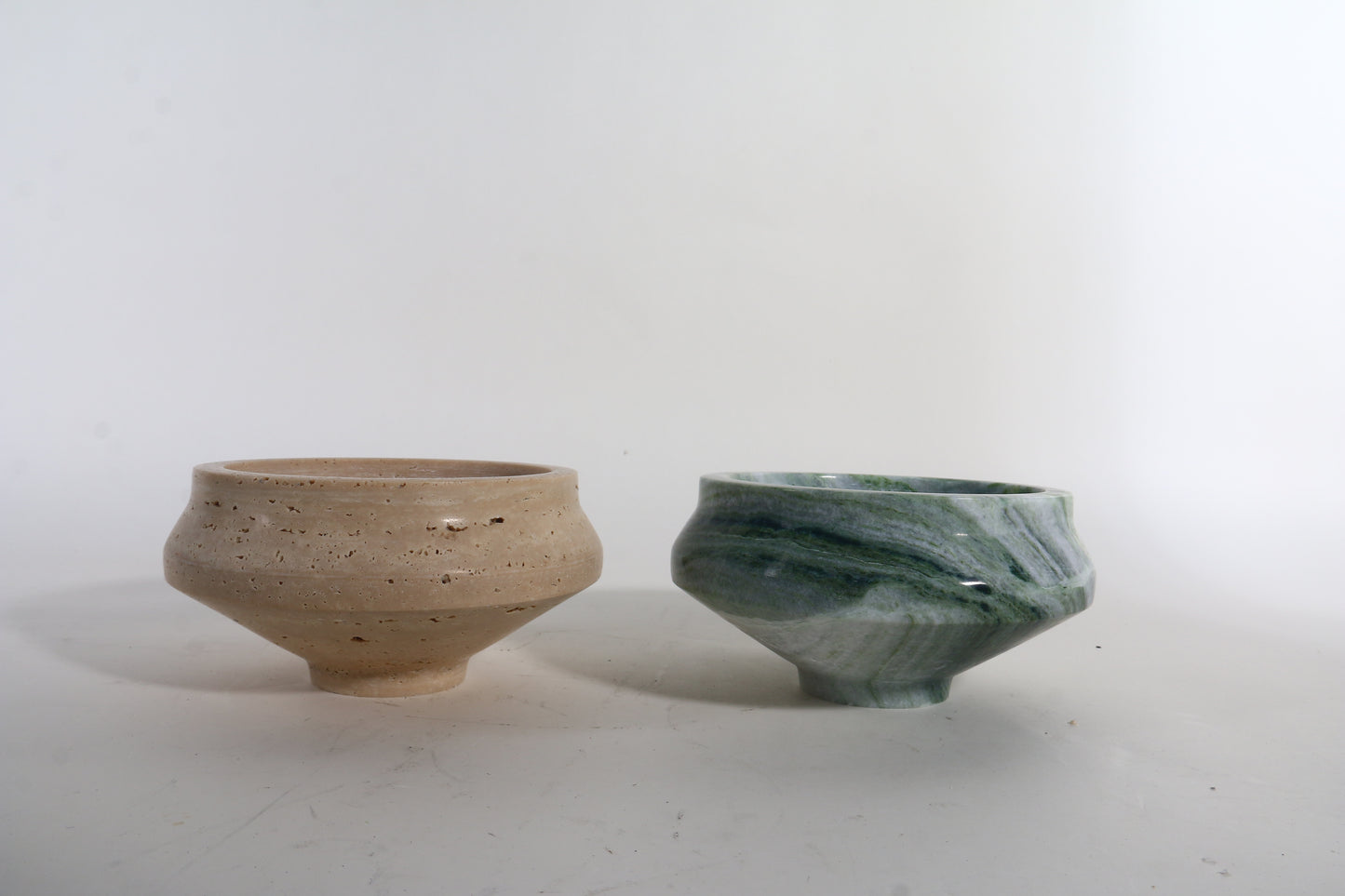 TRAVERTINE ROUND TRAY