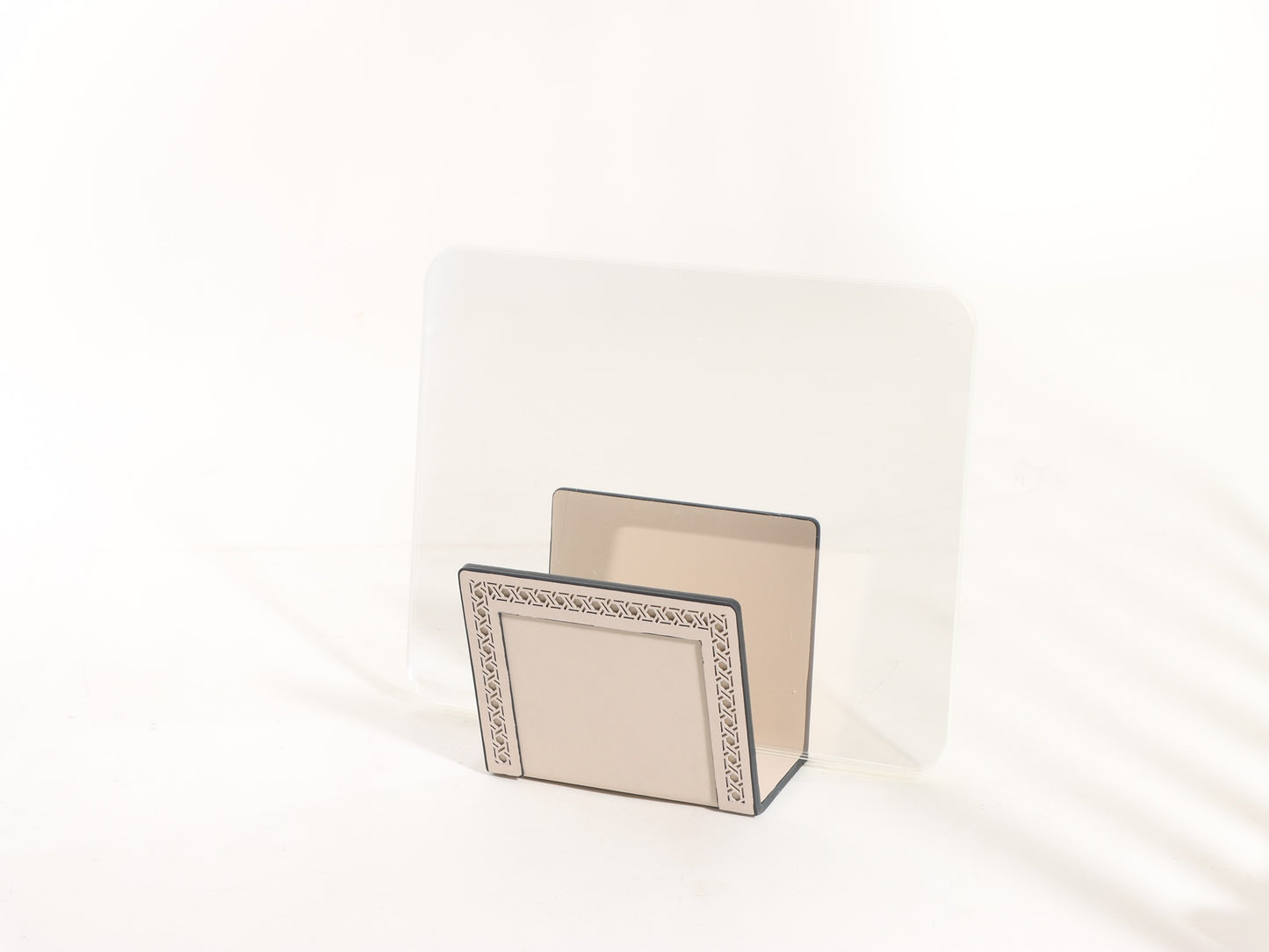 BEIGE OFFICE MAGAZINE & BOOK HOLDER