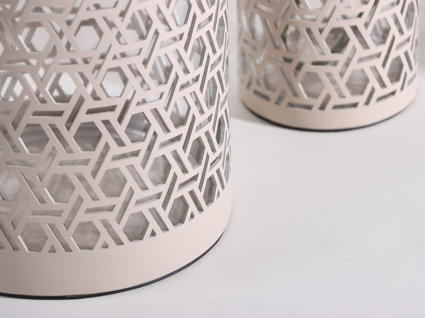 LEATHER UMBRELLA STAND VASE