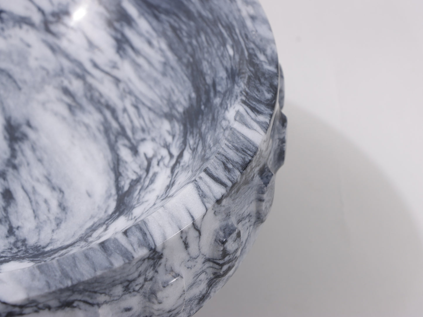 GREY SWIRL ROUND MARBLE TRAY