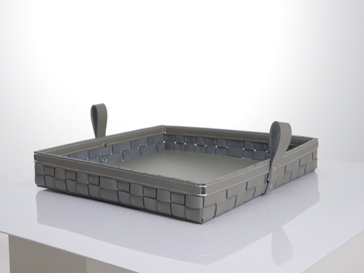 GREY KNITTING TRAY