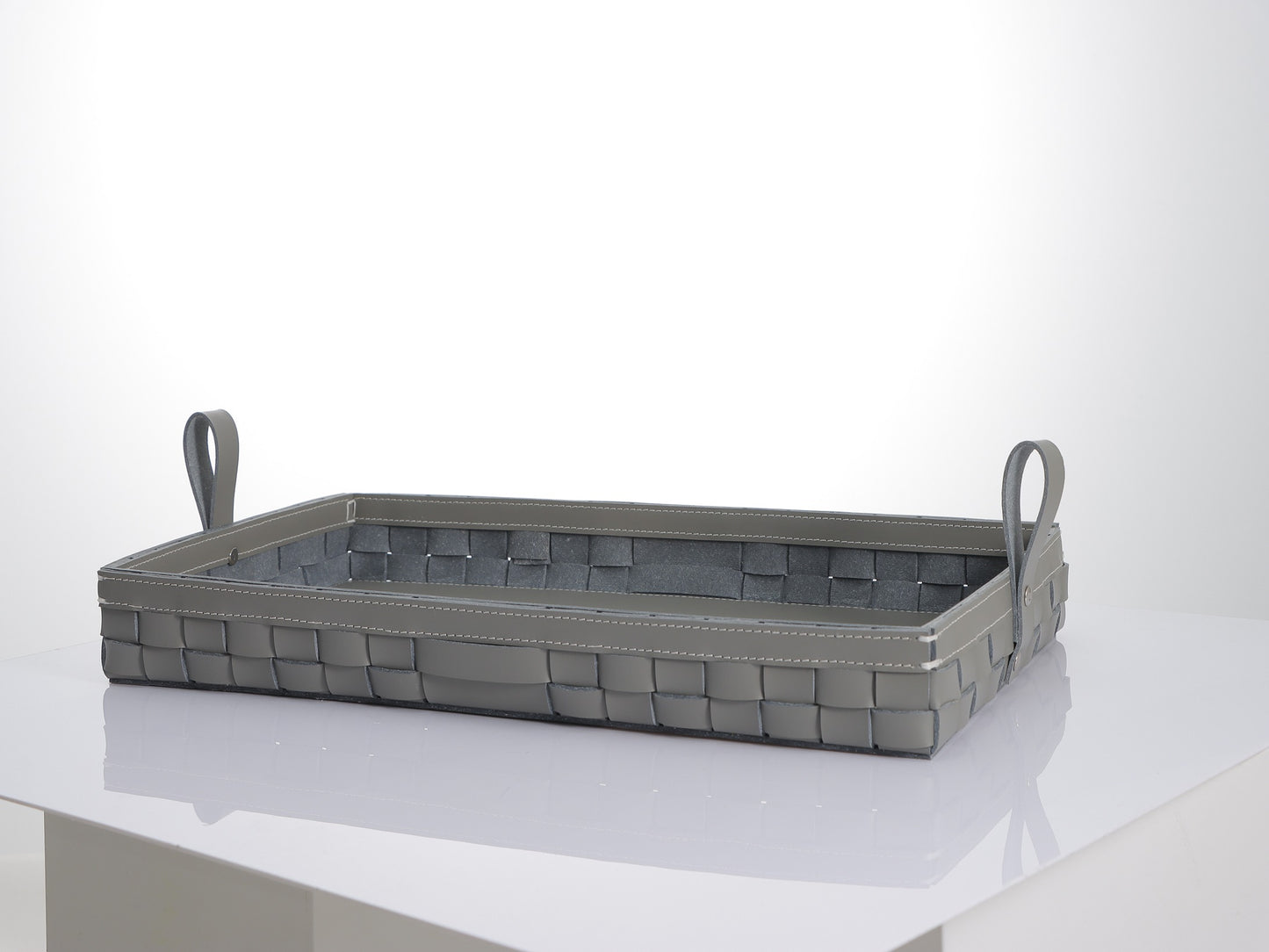 GREY KNITTING TRAY